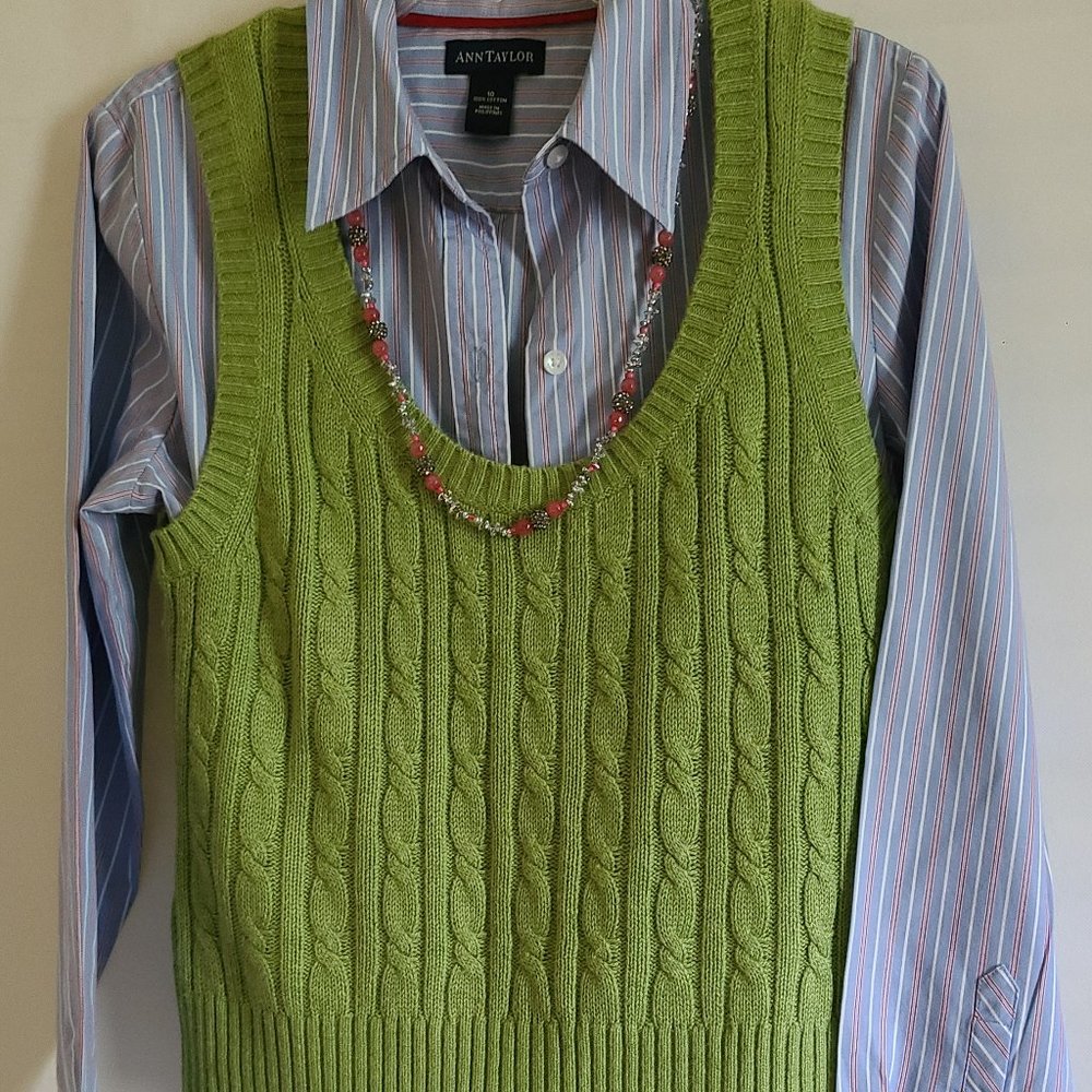 Ann Taylor Top Women blouse size 10 and Loft vest size M - Picture 9 of 9